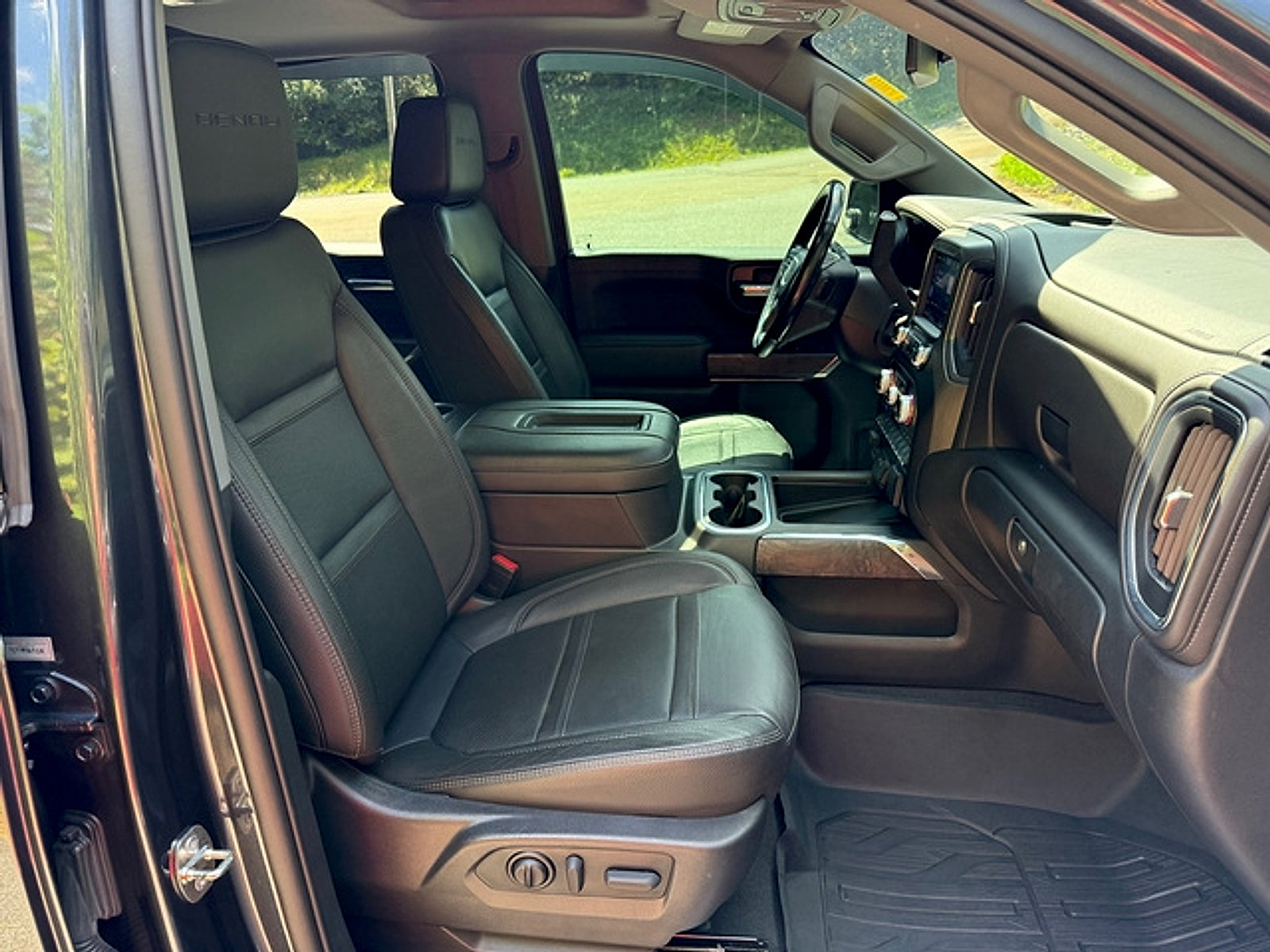 Used 2021 GMC Sierra 1500 Denali w/ Driver Alert Package II AWD/4WD image 20