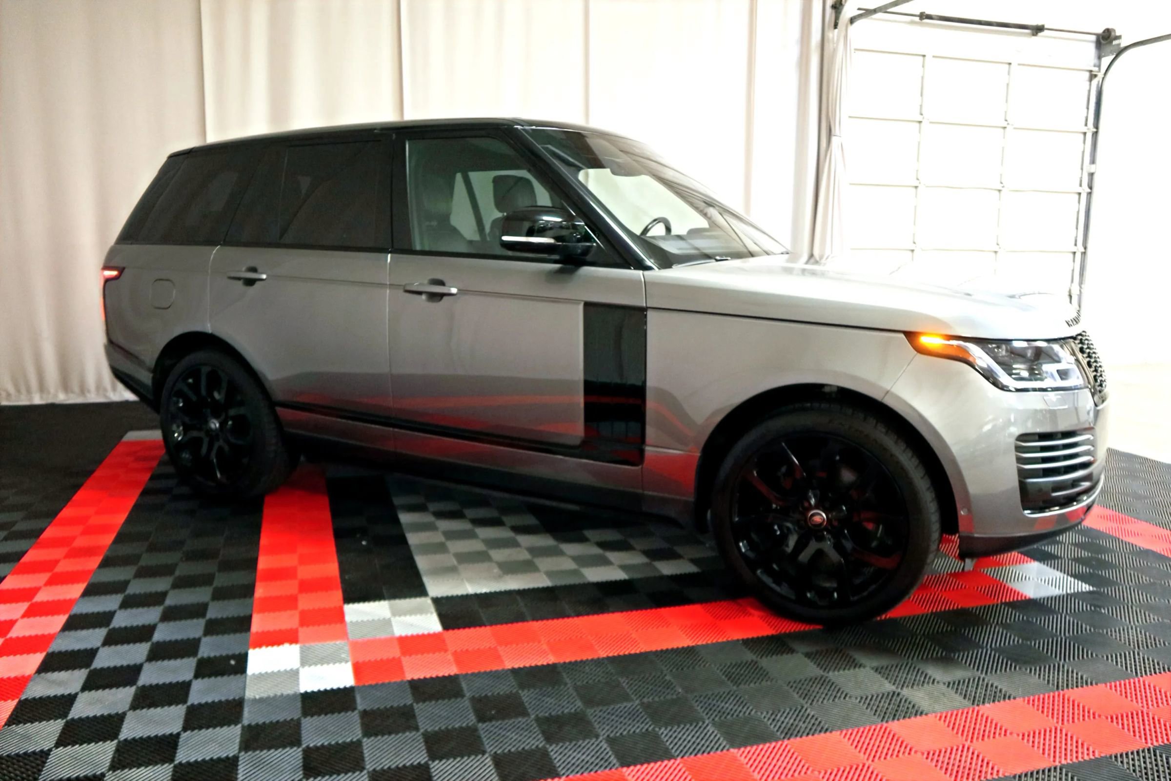 Used 2022 Land Rover Range Rover Westminster Edition image 7