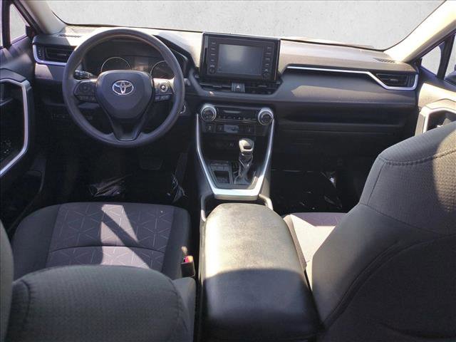 Used 2019 Toyota RAV4 XLE w/ Convenience Package FWD image 18