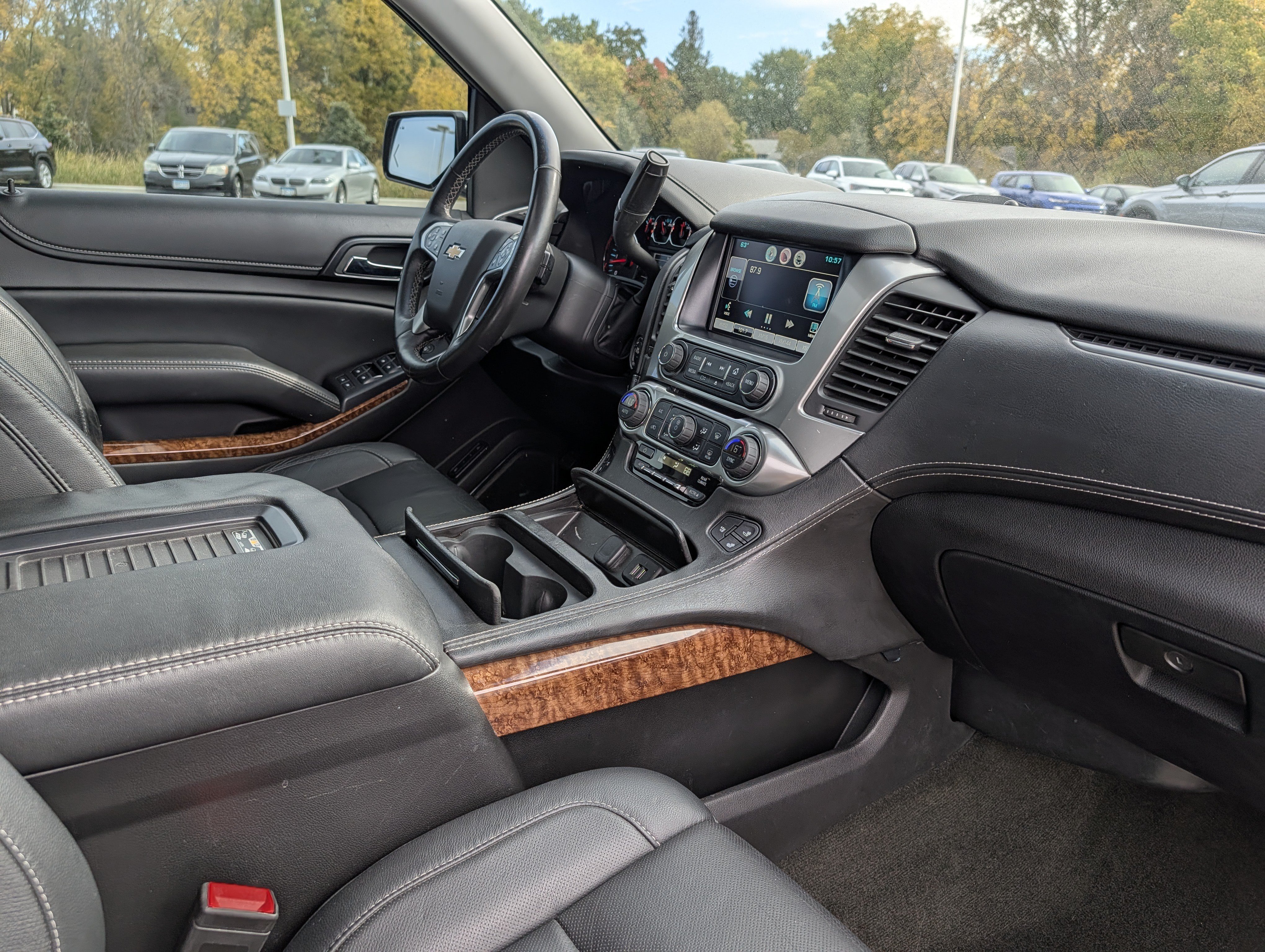 Used 2015 Chevrolet Tahoe LTZ AWD/4WD image 19