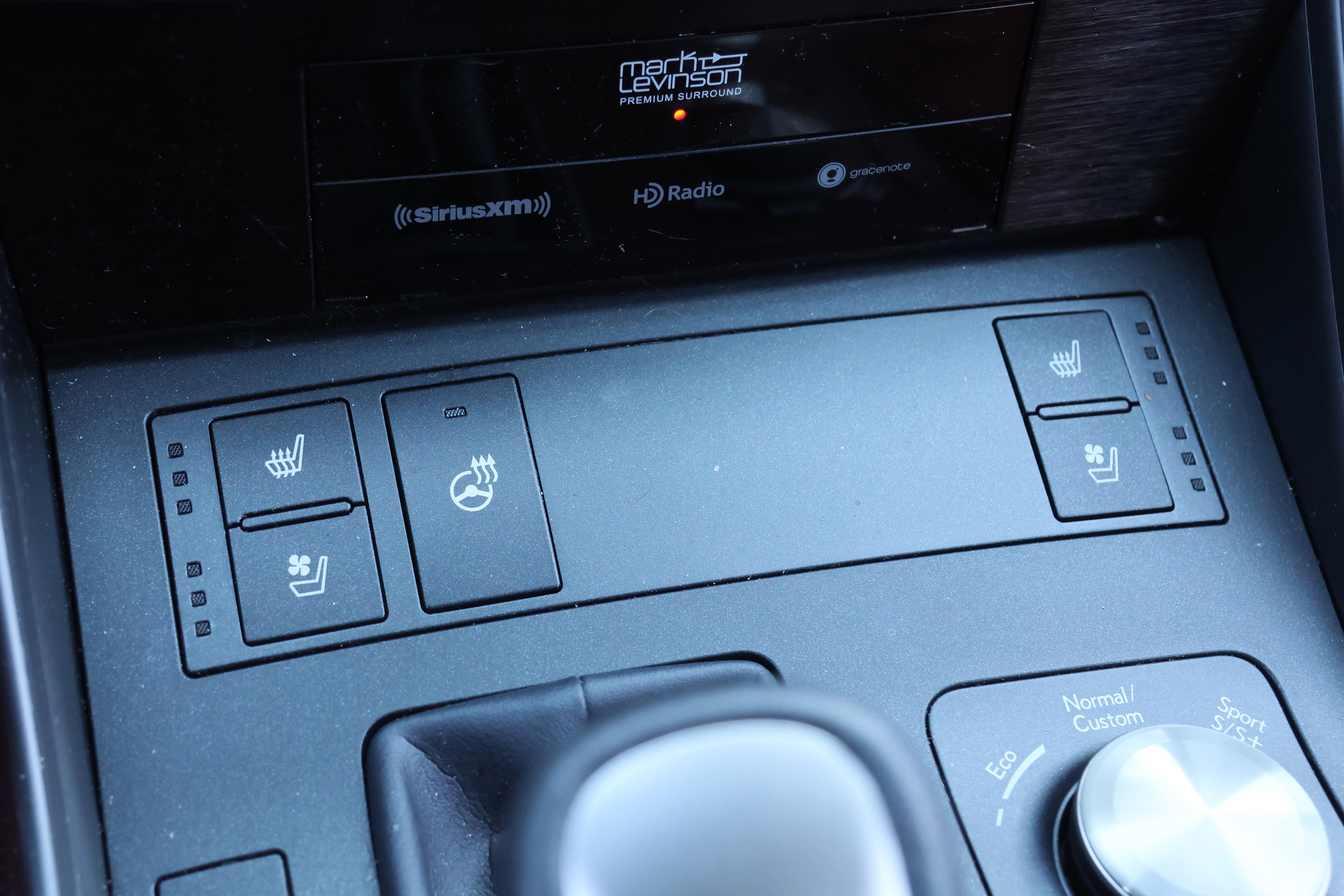 Used 2024 Lexus IS 500 image 29