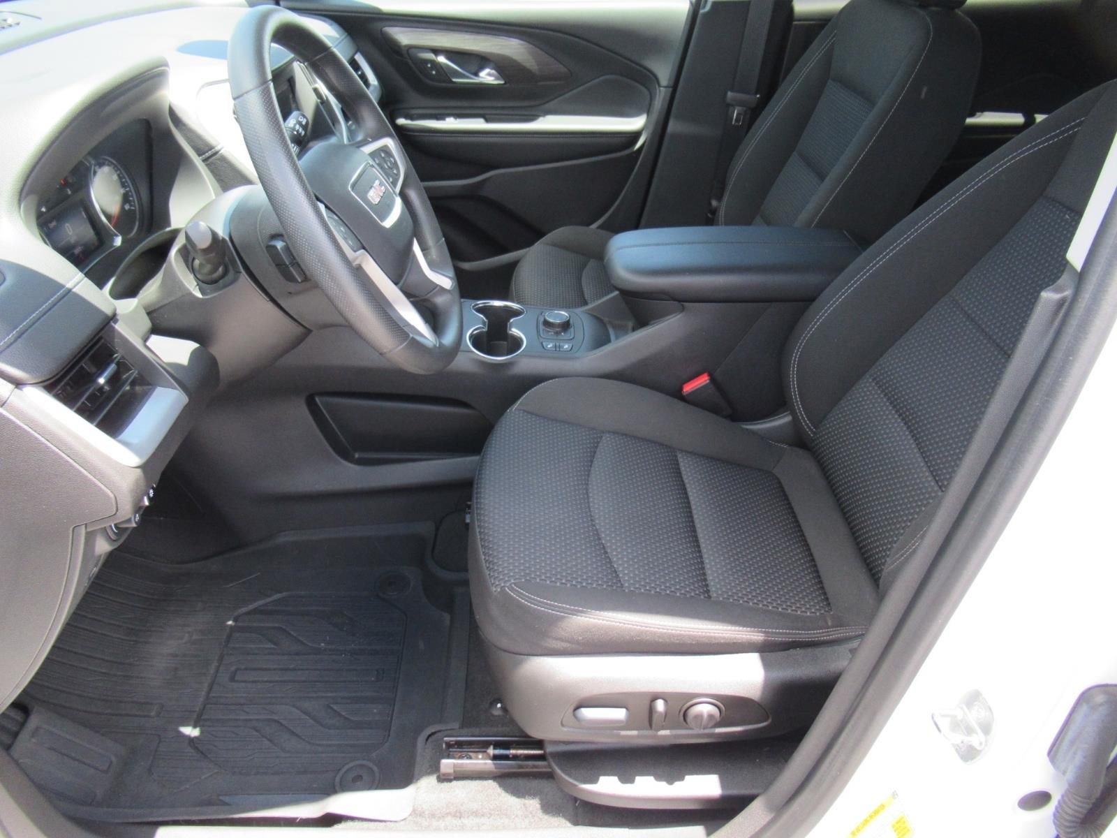 Used 2024 GMC Terrain SLE w/ Driver Convenience Package AWD/4WD image 16