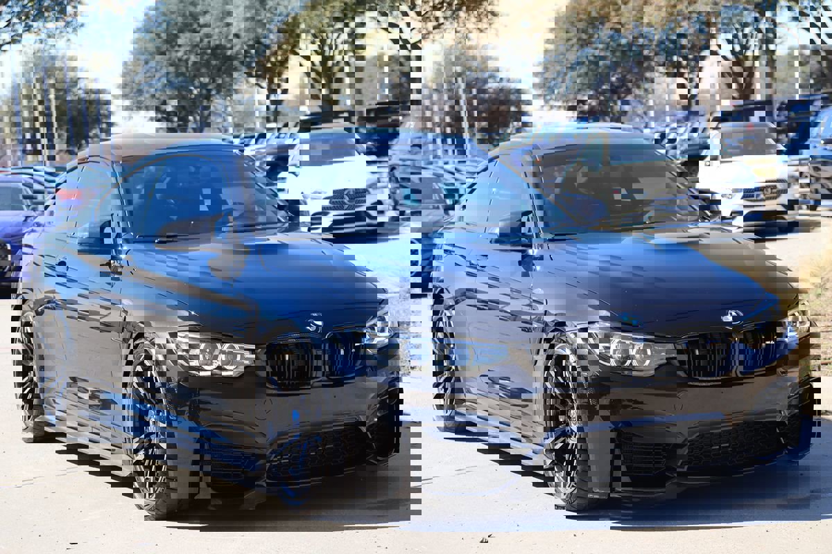 Used 2018 BMW M4 Coupe image 3