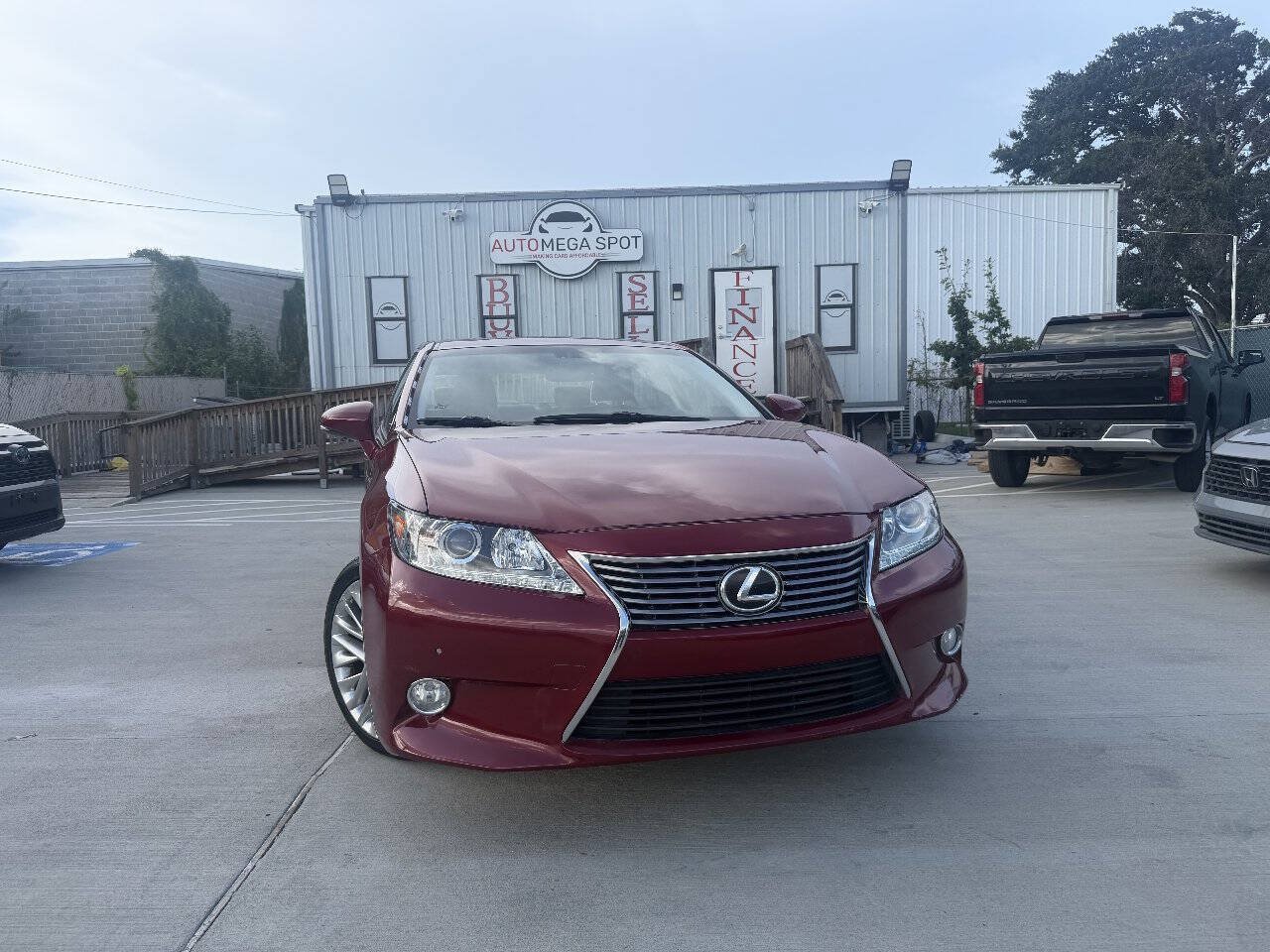 Used 2015 Lexus ES 350 w/ Premium Package FWD image 1