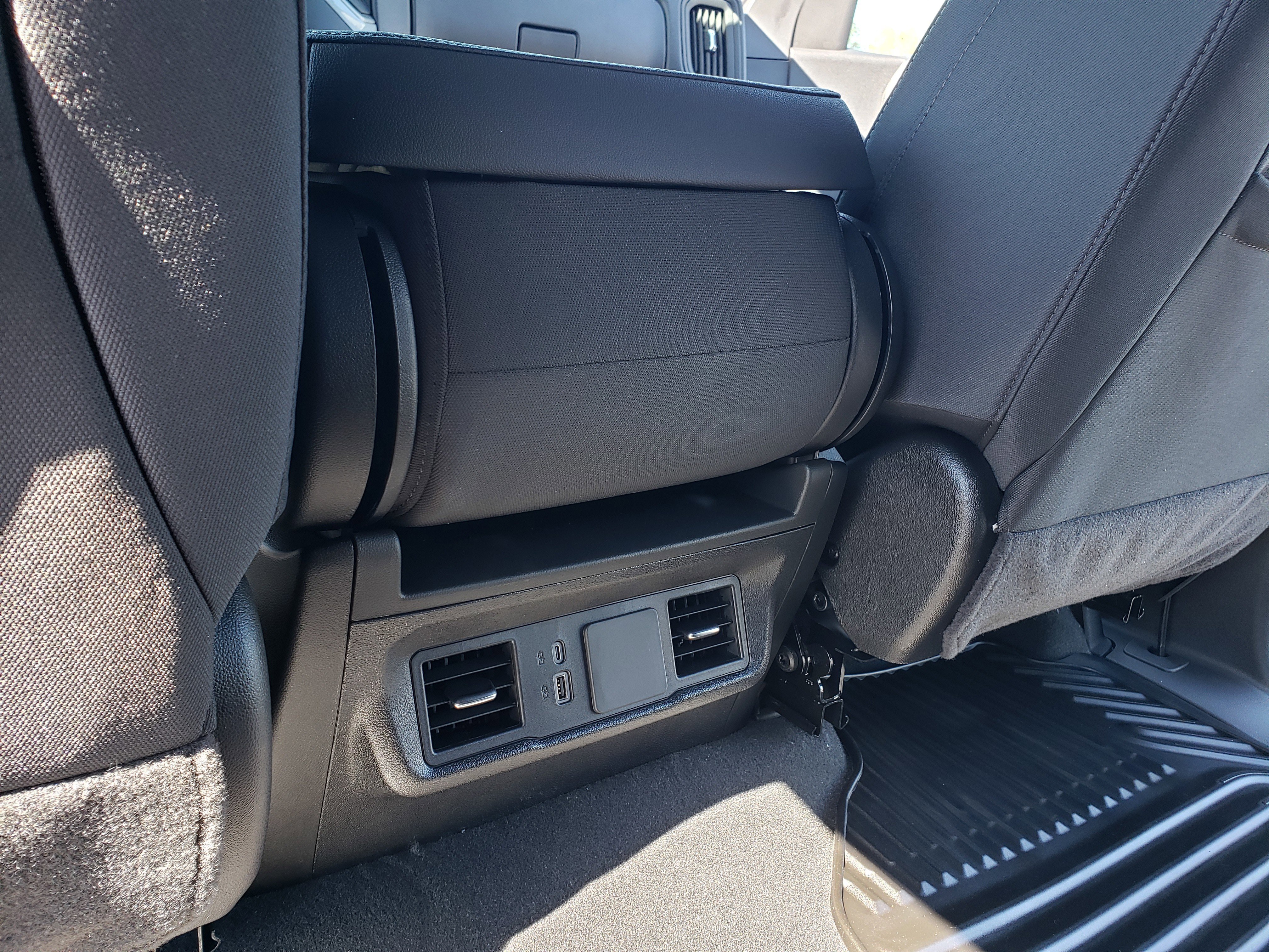 New 2026 Chevrolet Silverado 1500 Custom Trail Boss w/ Dark Appearance Package image 32