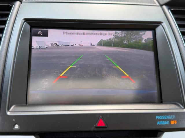 Used 2013 Ford Taurus Limited FWD image 30