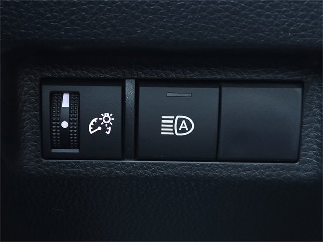 Certified 2025 Toyota RAV4 LE image 25