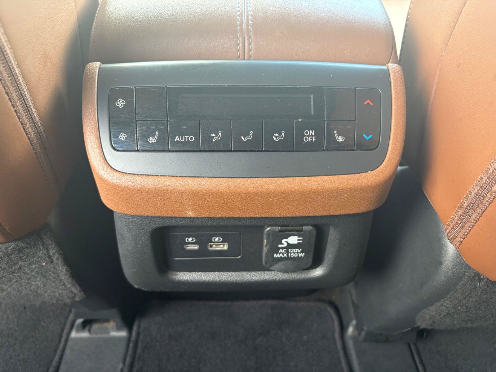 Used 2023 Nissan Pathfinder Platinum FWD image 20