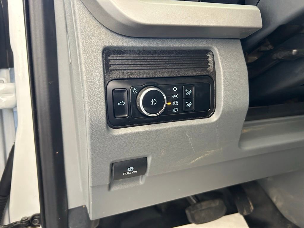Used 2024 Ford F350 XLT w/ FX4 Off-Road Package AWD/4WD image 39
