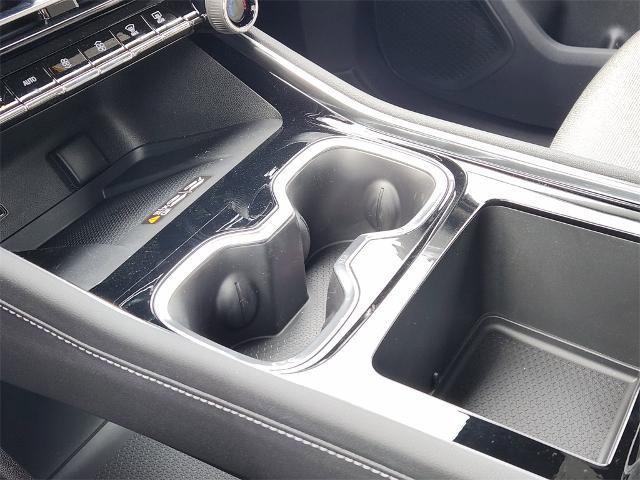 New 2026 Chevrolet Traverse LT image 15