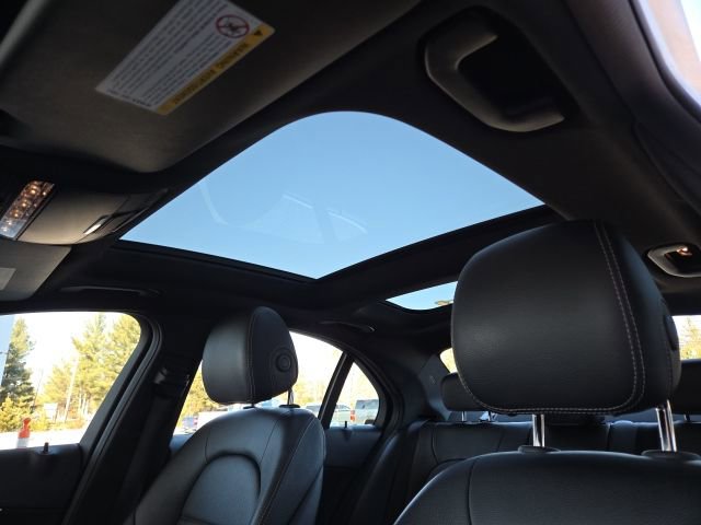 Used 2017 Mercedes-Benz C 300 4MATIC Sedan image 7