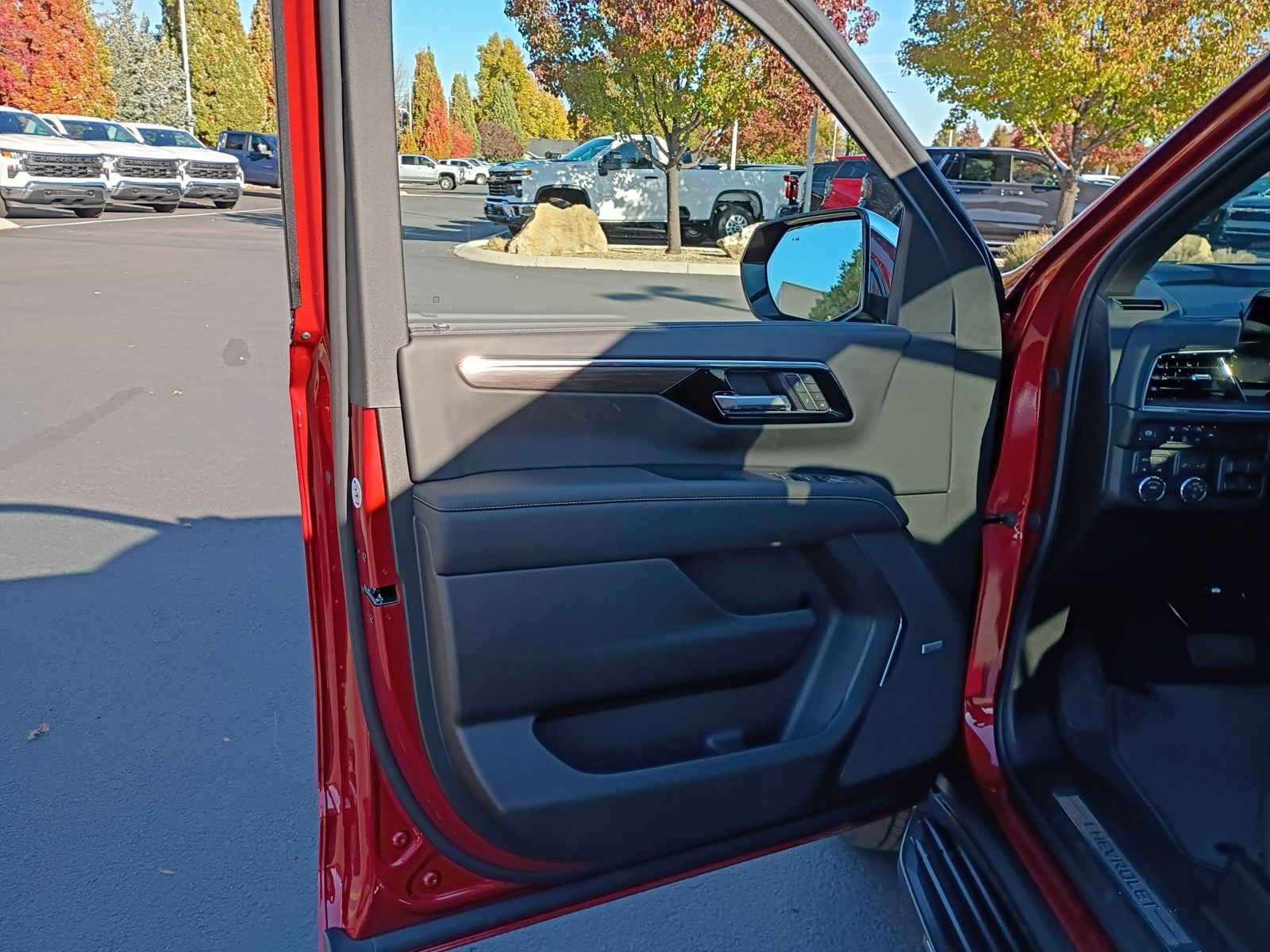 New 2026 Chevrolet Suburban Premier w/ Sun And Tow Package image 29