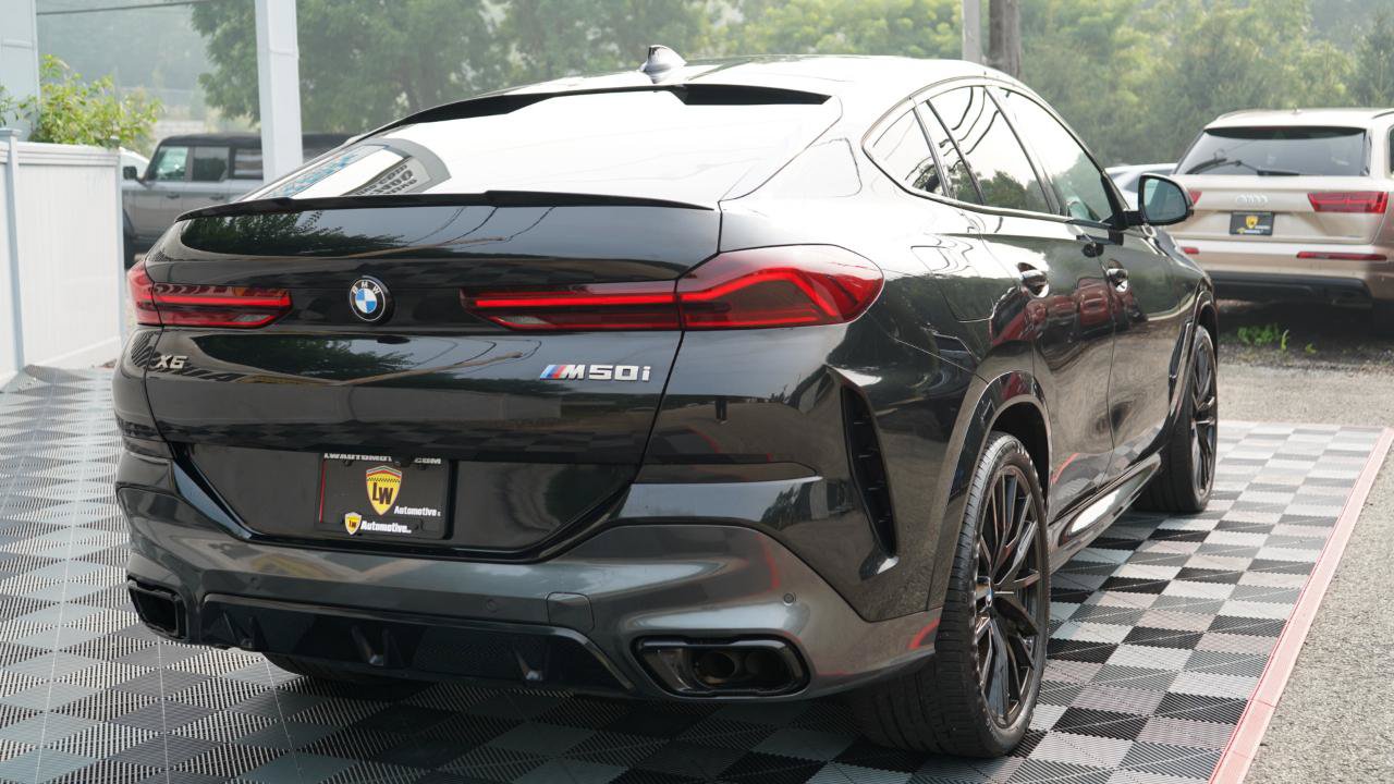 Used 2021 BMW X6 M50i w/ Executive Package AWD/4WD image 10