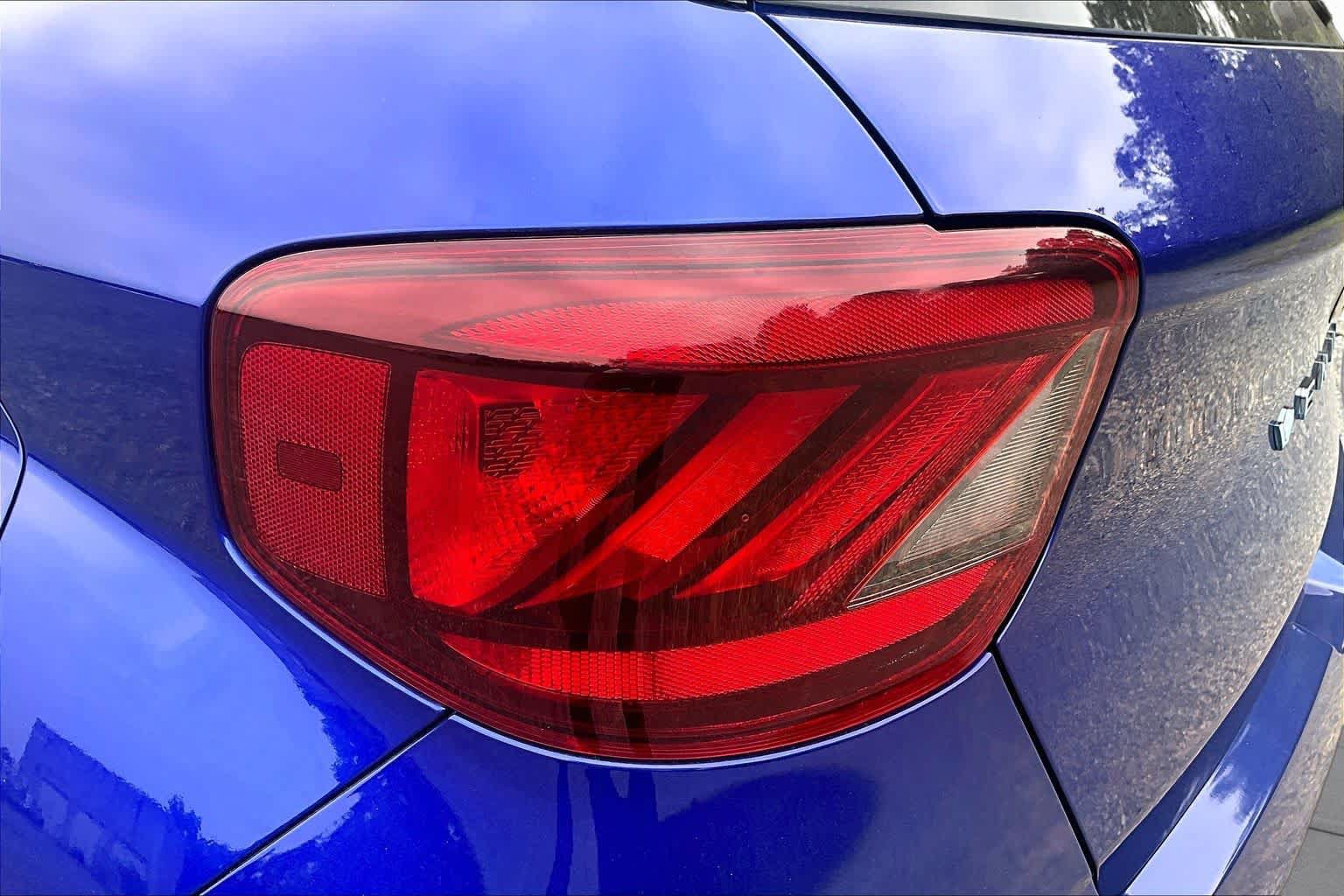 Used 2026 Hyundai Venue SEL FWD image 29