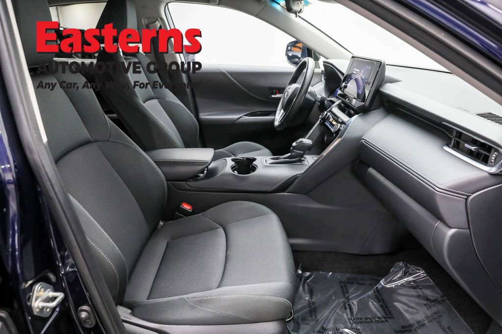 Used 2024 Toyota Venza LE image 23