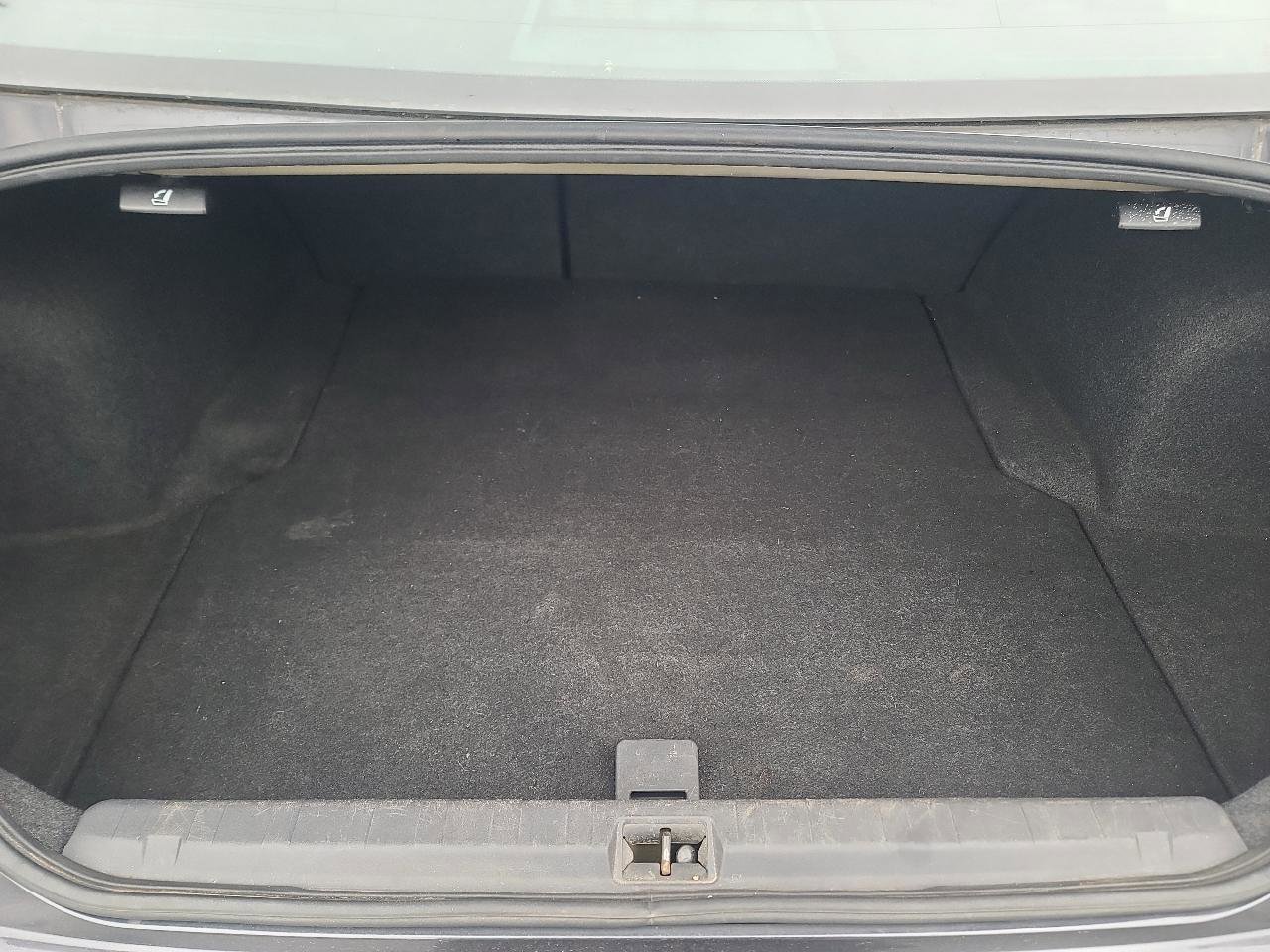 Used 2011 Subaru Legacy 3.6R Limited AWD/4WD image 12