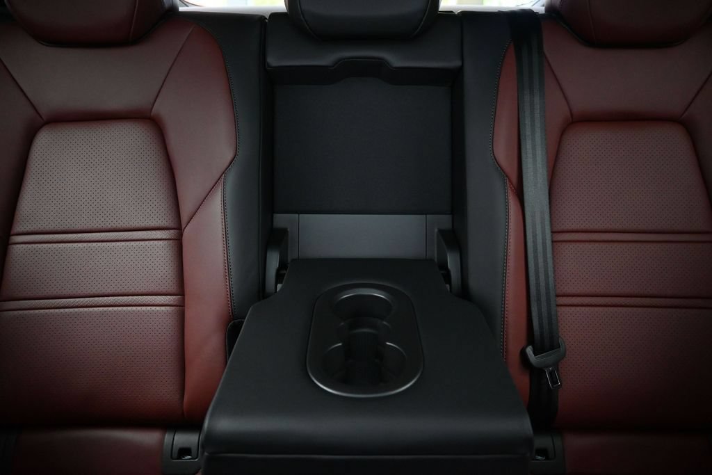 New 2026 Porsche Cayenne S AWD/4WD image 21