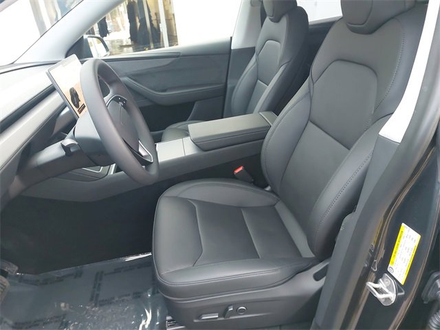 Used 2026 Tesla Model Y Long Range image 15