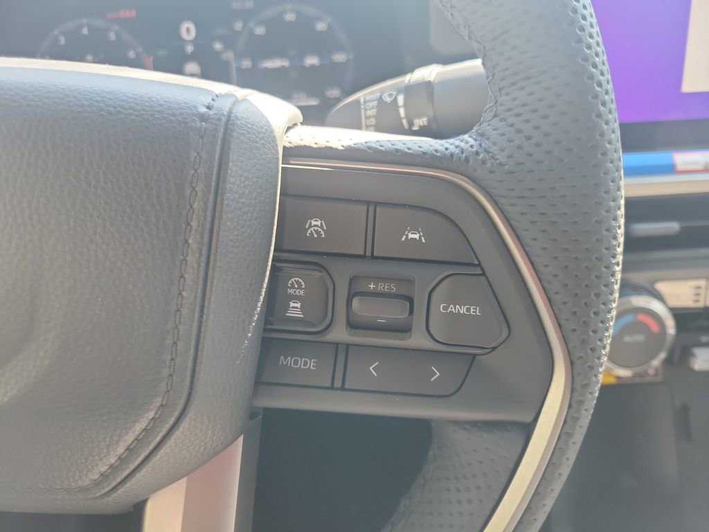 Certified 2025 Toyota Tacoma TRD Off-Road image 27