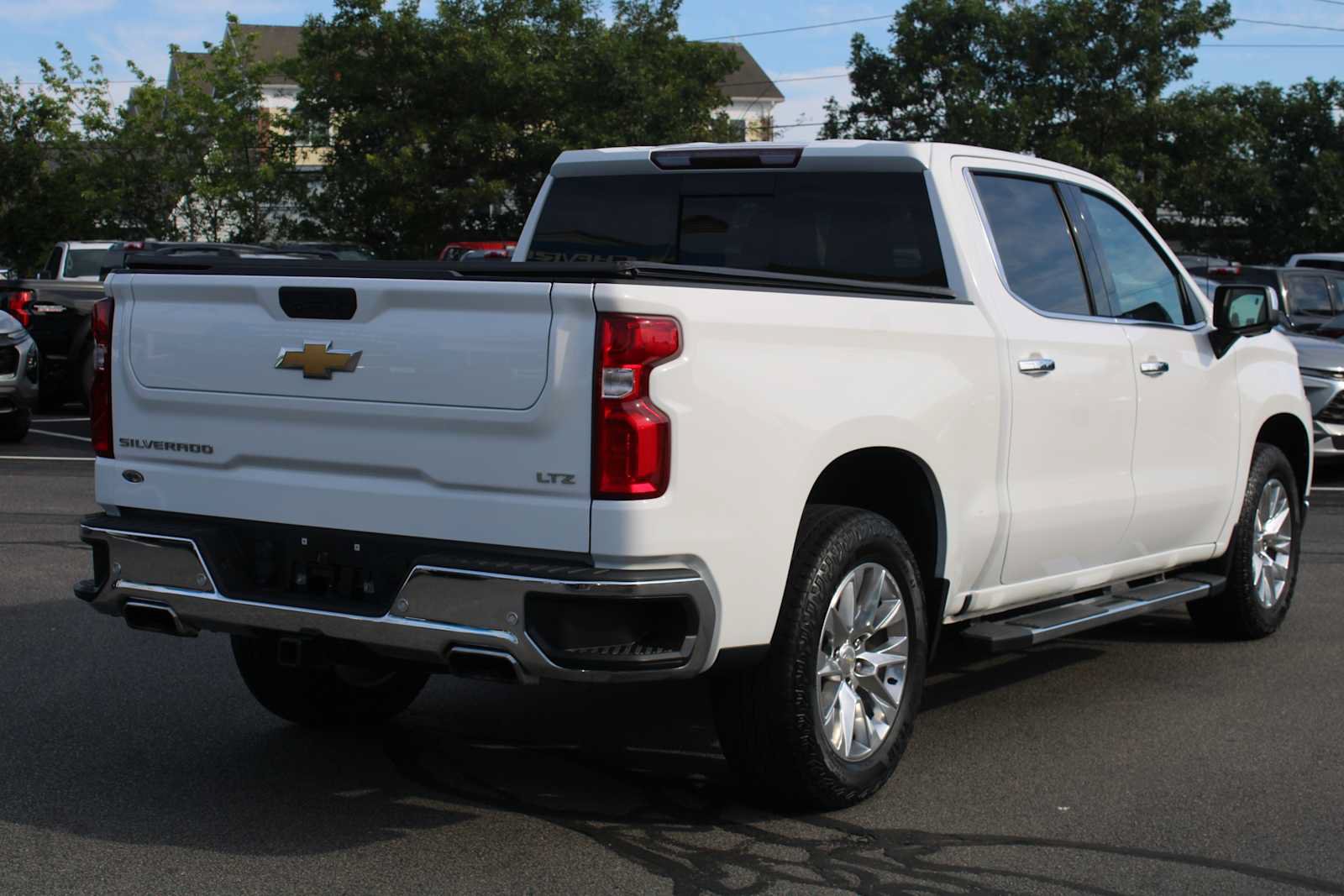 Certified 2021 Chevrolet Silverado 1500 LTZ w/ LTZ Premium Package AWD/4WD image 7