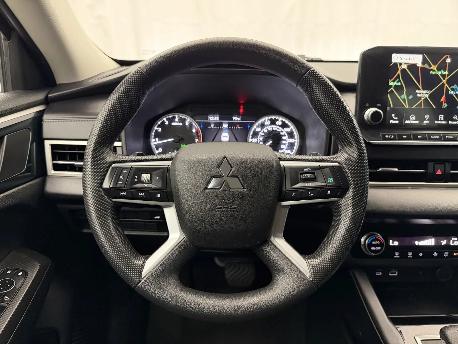 Used 2022 Mitsubishi Outlander SE FWD image 11