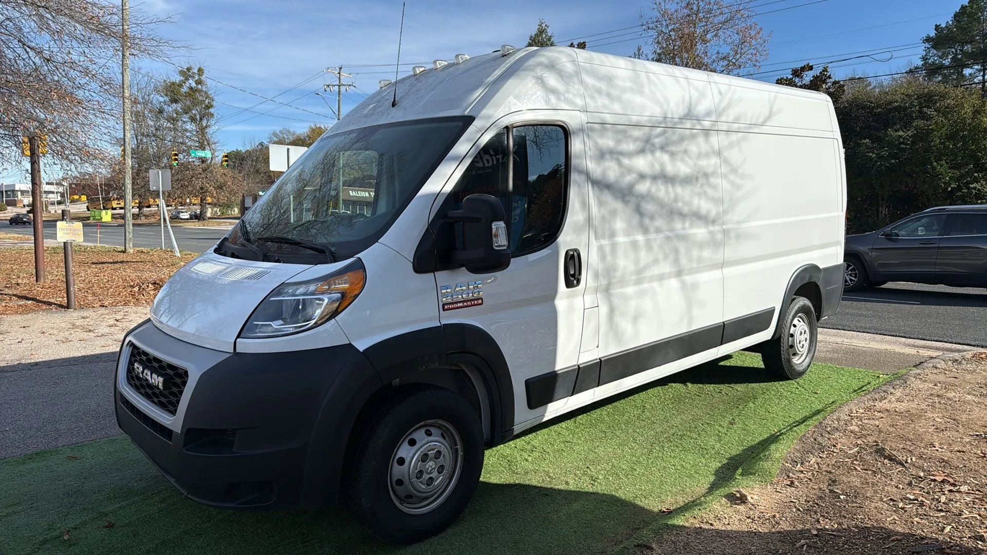 Used 2021 RAM ProMaster 2500 FWD image 4