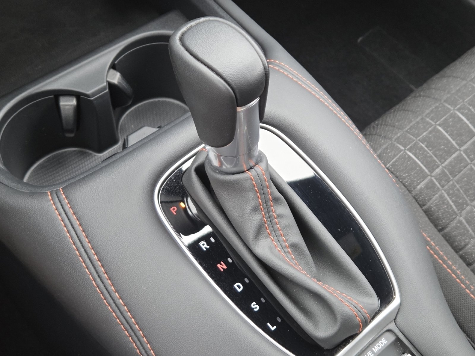 Used 2025 Honda HR-V Sport image 31