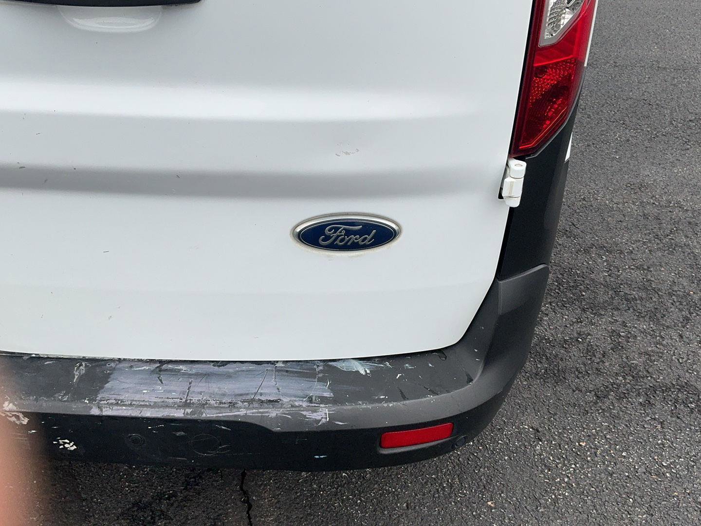 Used 2020 Ford Transit Connect XL image 28