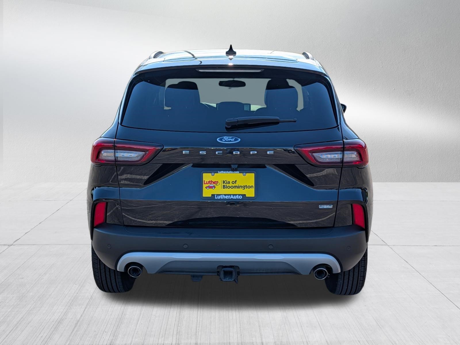 Used 2025 Ford Escape SE w/ Class II Trailer Tow Package FWD image 6