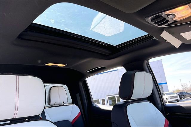 Used 2023 GMC Canyon AT4X w/ Edition 1 image 28