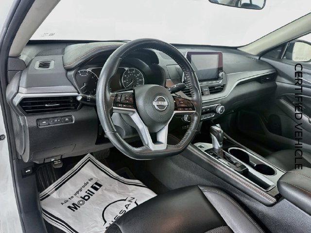 Certified 2024 Nissan Altima 2.5 SR FWD image 11
