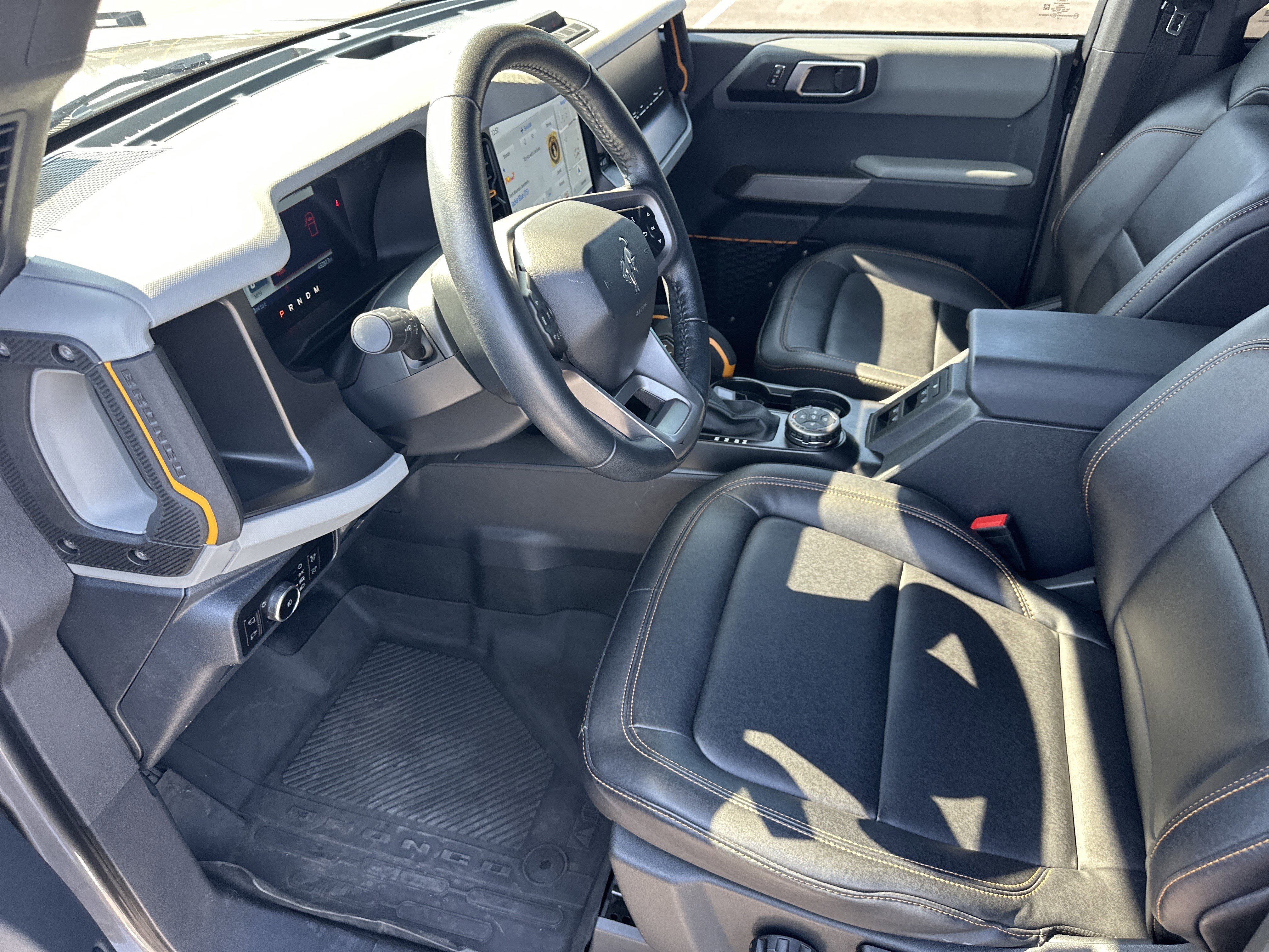 Used 2023 Ford Bronco Badlands w/ Sasquatch Package image 10