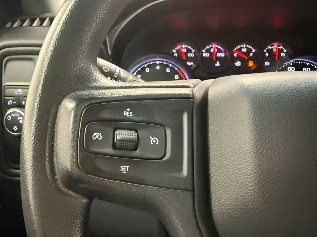 Used 2020 Chevrolet Silverado 1500 Custom w/ Custom Value Package RWD image 18