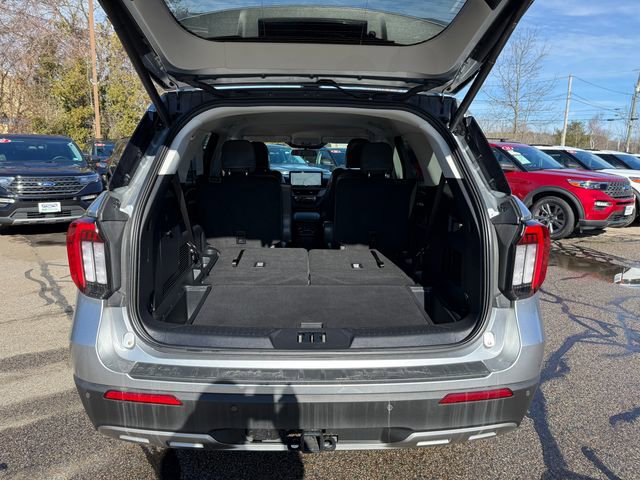Used 2025 Ford Explorer Active w/ Active Comfort Package image 11