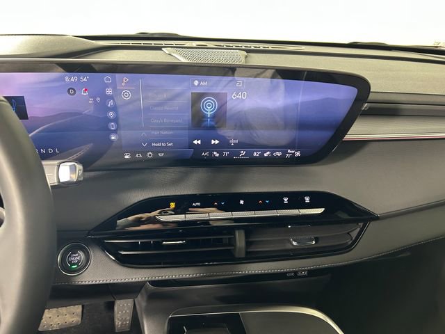 Used 2025 Buick Enclave Sport Touring w/ Power Package image 22