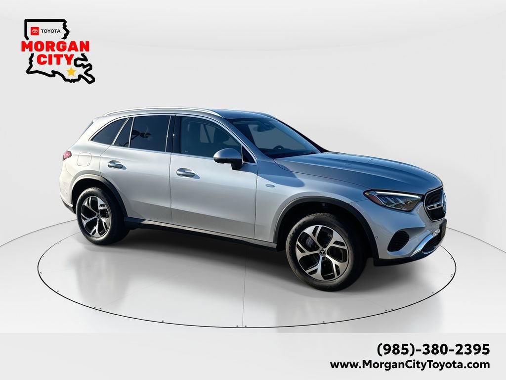 Used 2025 Mercedes-Benz GLC 350e 4MATIC image 1
