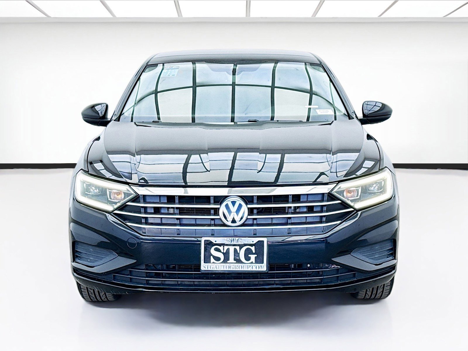Used 2020 Volkswagen Jetta SEL FWD image 2
