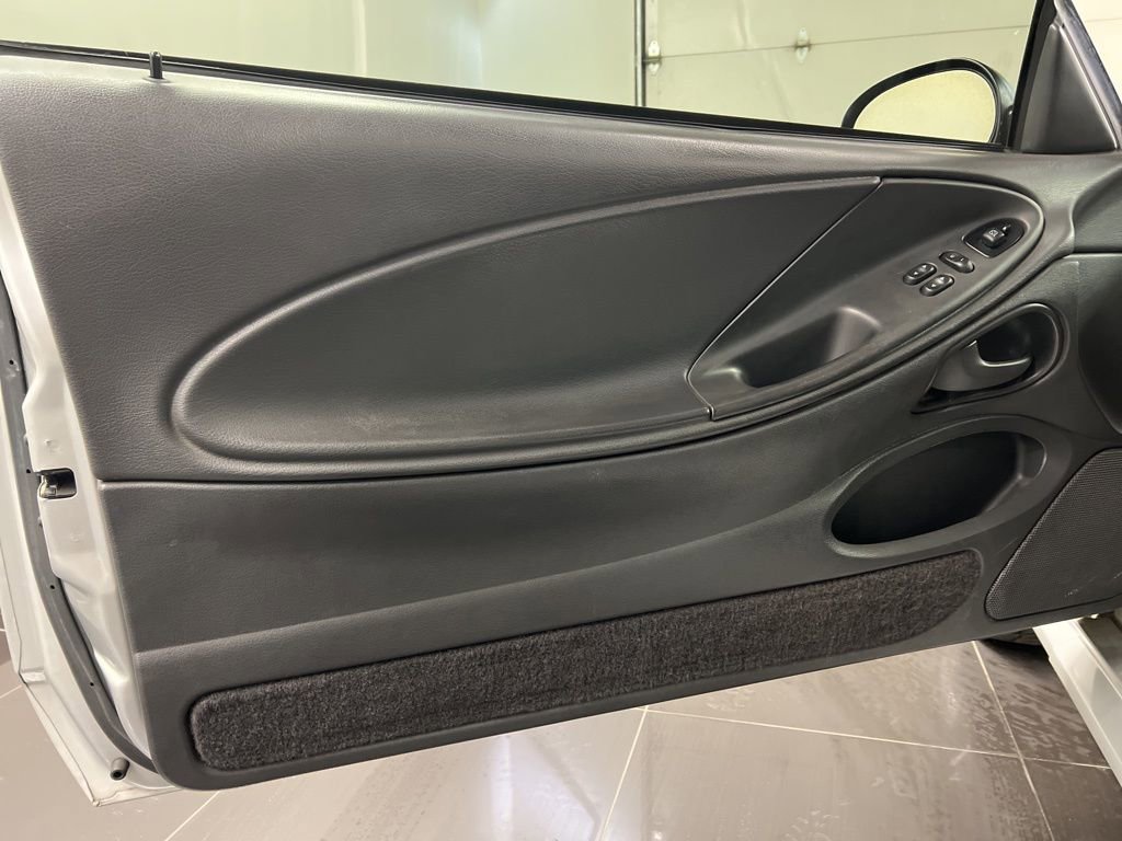 Used 2001 Ford Mustang Coupe image 22