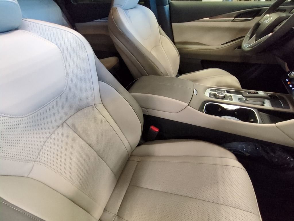 Used 2026 INFINITI QX60 Luxe w/ Cargo Package image 24