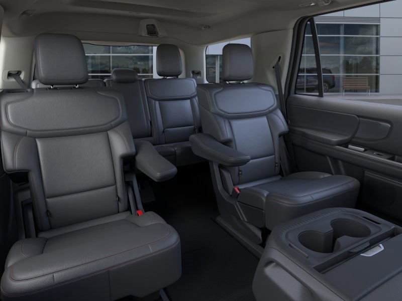 New 2025 Ford Expedition Active image 11