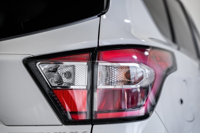 Used 2018 Ford Escape Titanium w/ Ford Safe & Smart Package image 6