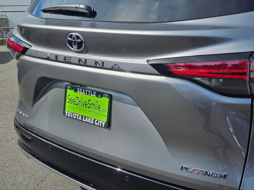 New 2026 Toyota Sienna Platinum AWD/4WD image 13