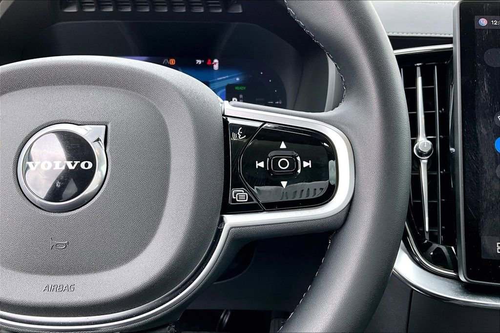 Certified 2025 Volvo XC90 T8 Plus w/ Protection Package Premier image 28