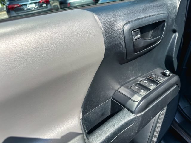 Used 2018 Toyota Tacoma SR w/ SR Convenience Package RWD image 15