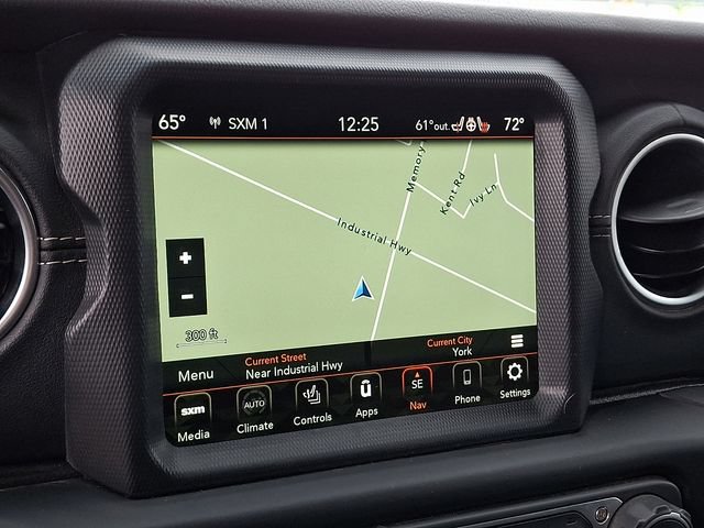 Used 2021 Jeep Wrangler Unlimited Sahara w/ Cold Weather Group AWD/4WD image 23