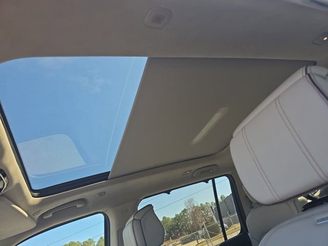 Used 2022 Jeep Grand Wagoneer Series II w/ Convenience Group III image 30