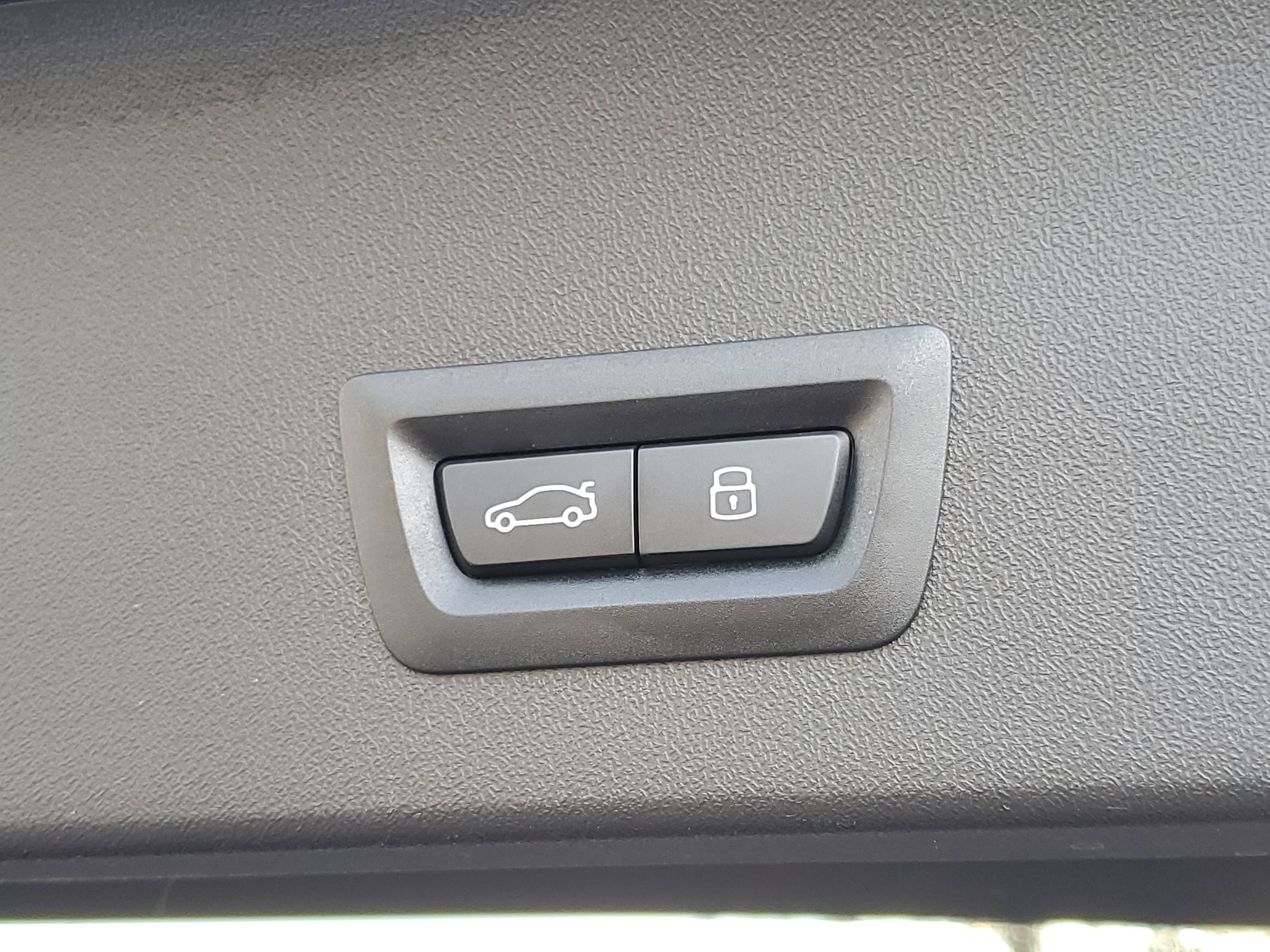 Used 2025 BMW X3 xDrive30i w/ Premium Package image 27