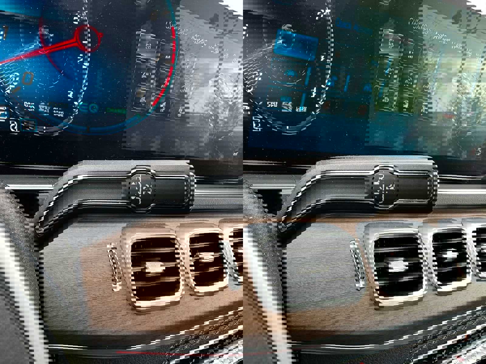 Used 2020 Mercedes-Benz GLE 450 4MATIC image 40