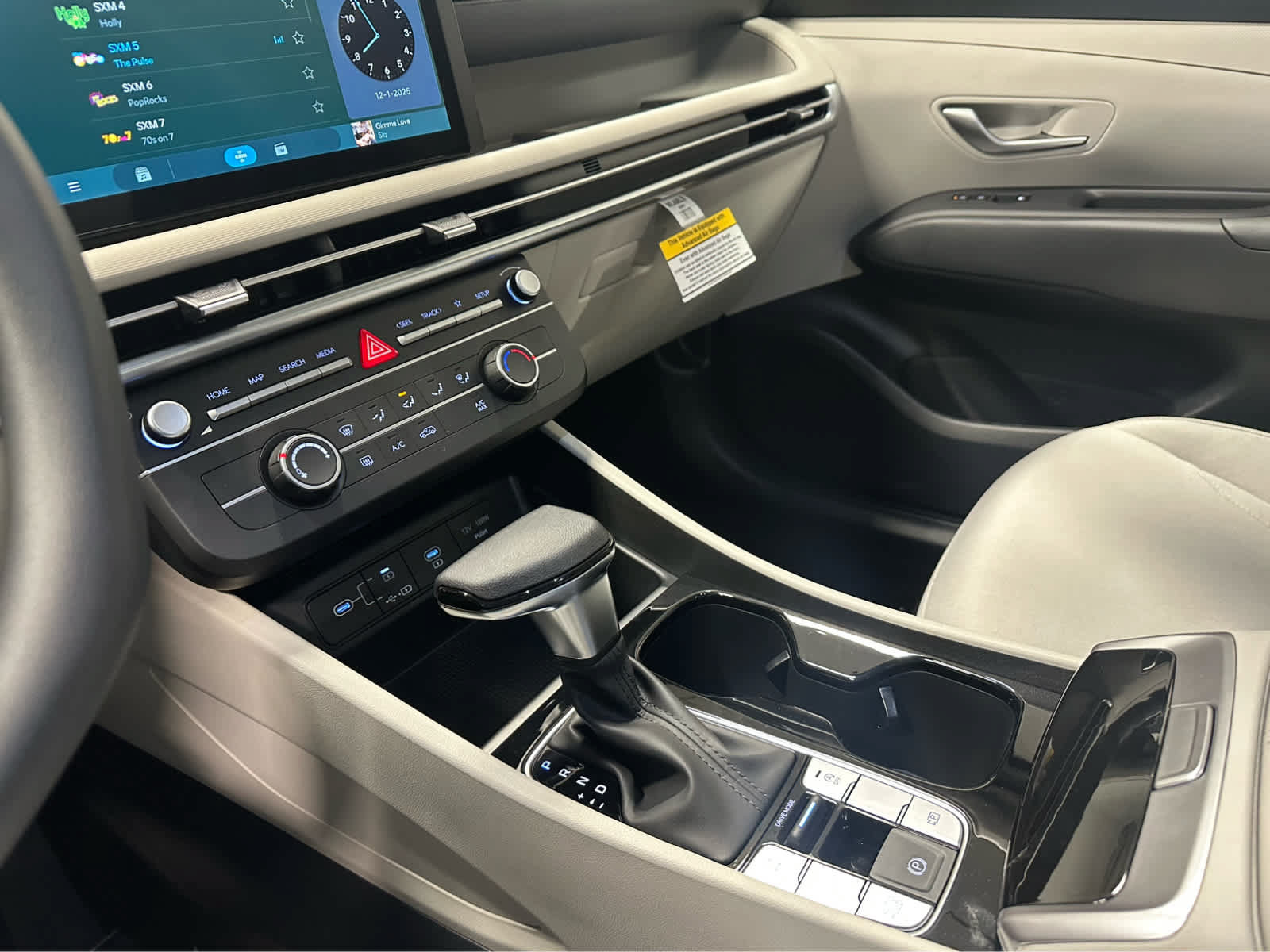 New 2026 Hyundai Tucson SE FWD image 16