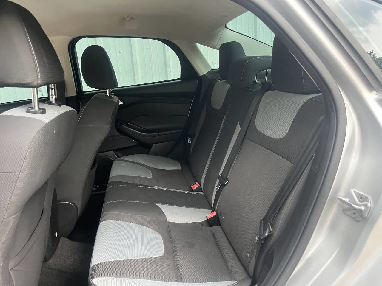 Used 2014 Ford Focus SE w/ SE Sport Package image 17